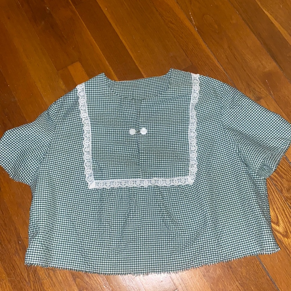 cottage core thrifted crop shirt